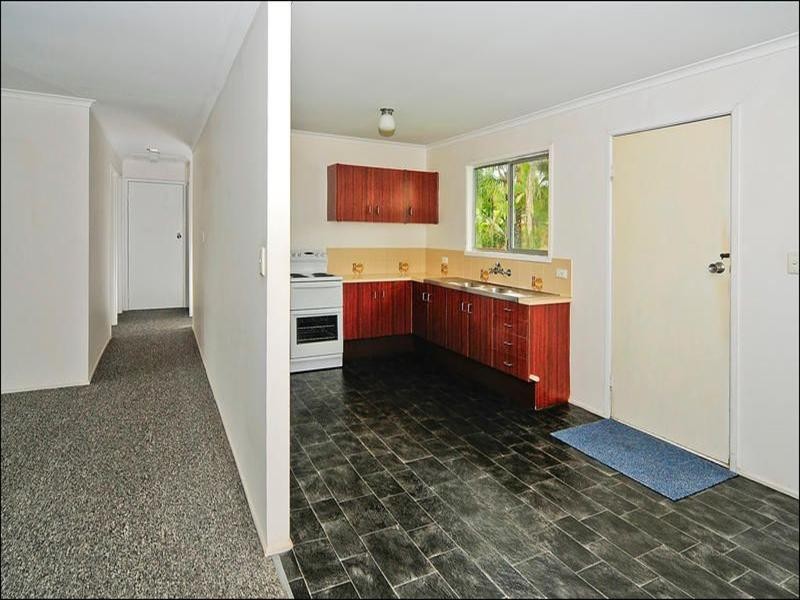 6 Halletts Road, Redbank Plains QLD 4301