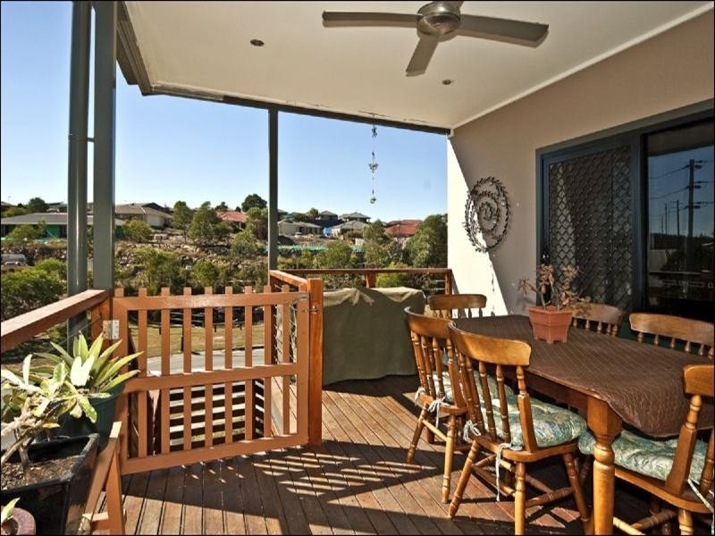 2 Griffin Crescent, Collingwood Park QLD 4301