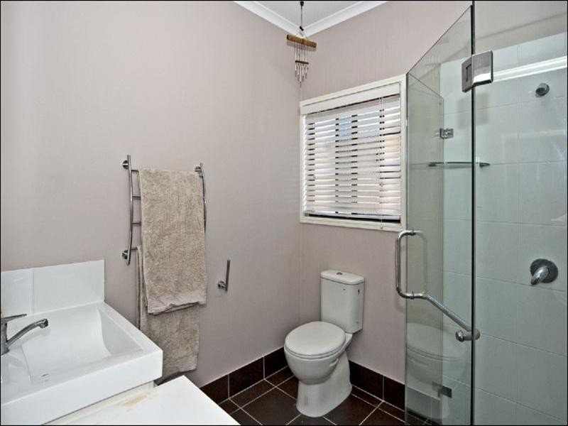 2 Griffin Crescent, Collingwood Park QLD 4301