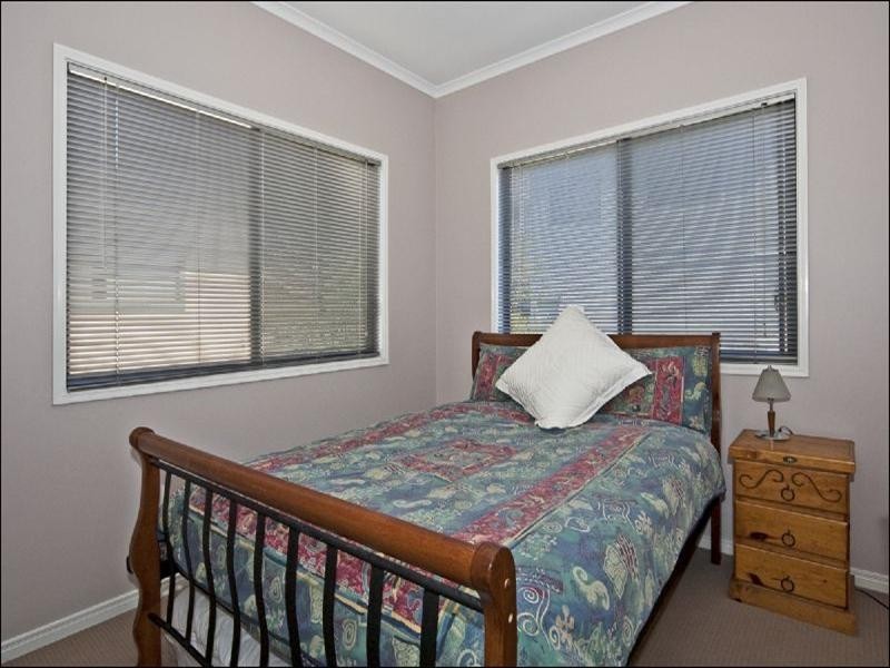 2 Griffin Crescent, Collingwood Park QLD 4301