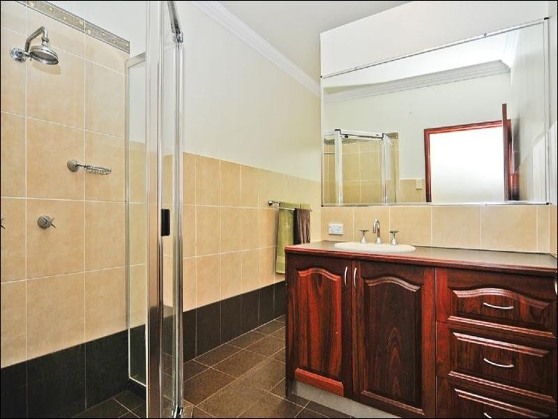 60 Oak Street, Bellbird Park QLD 4300