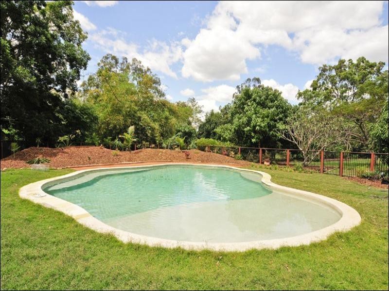 60 Oak Street, Bellbird Park QLD 4300