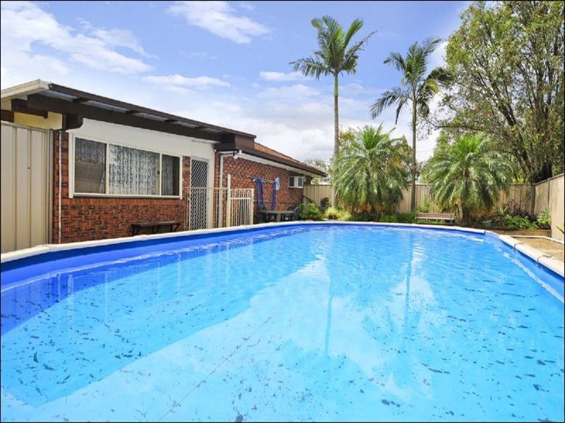 1 Lambrook Court, Camira QLD 4300