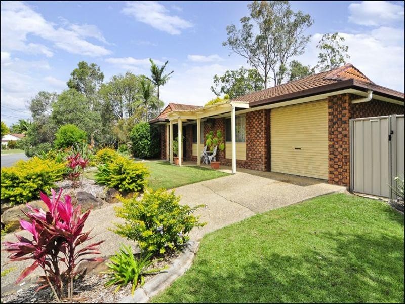 1 Lambrook Court, Camira QLD 4300