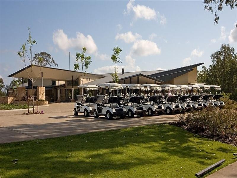 40 Bathersby Crescent, Augustine Heights QLD 4300