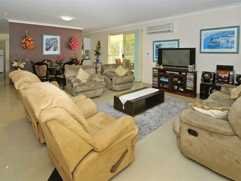 5 Sandoy Court, Bellbird Park QLD 4300