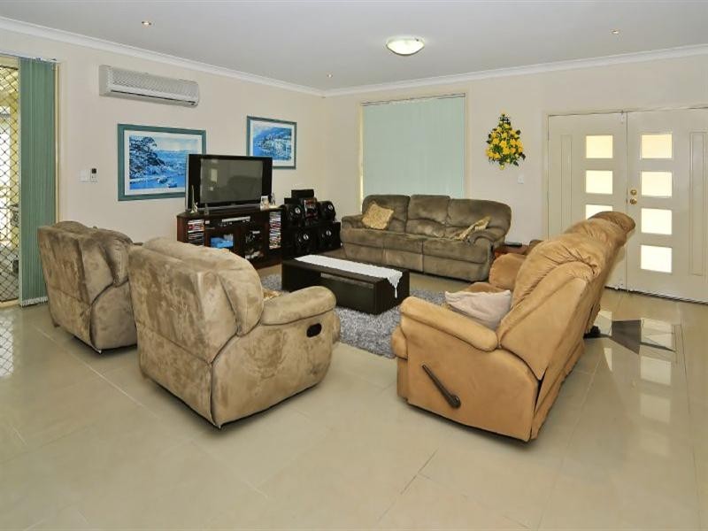 5 Sandoy Court, Bellbird Park QLD 4300