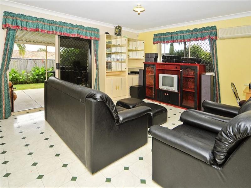 154 Henty Drive, Redbank Plains QLD 4301