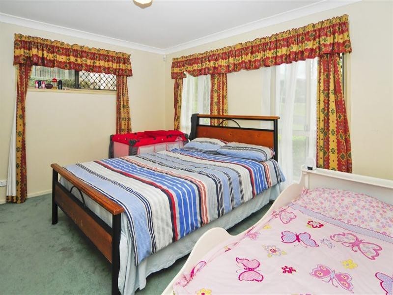 154 Henty Drive, Redbank Plains QLD 4301