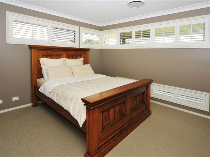 7 Stacey Close, Moggill QLD 4070