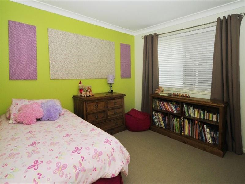 7 Stacey Close, Moggill QLD 4070