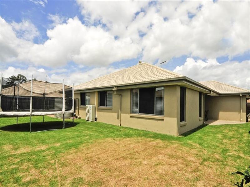 7 Stacey Close, Moggill QLD 4070