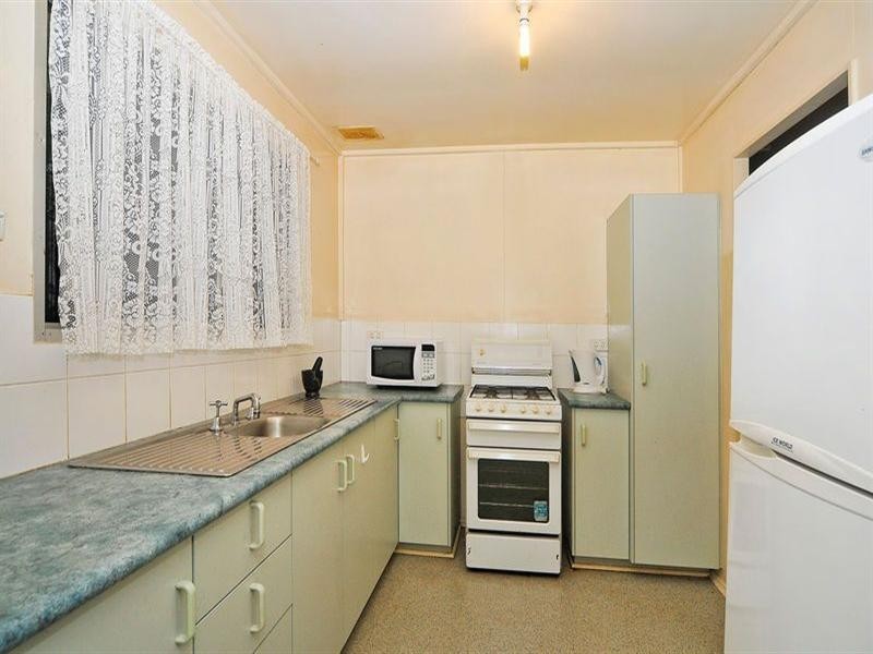 2 Arkins Crescent, Goodna QLD 4300