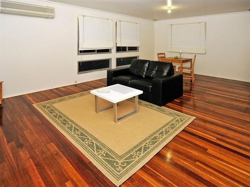 2 Arkins Crescent, Goodna QLD 4300