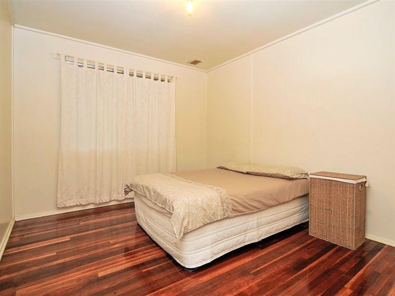 2 Arkins Crescent, Goodna QLD 4300