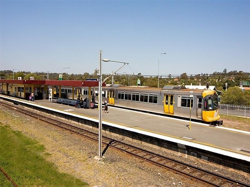 2 Arkins Crescent, Goodna QLD 4300