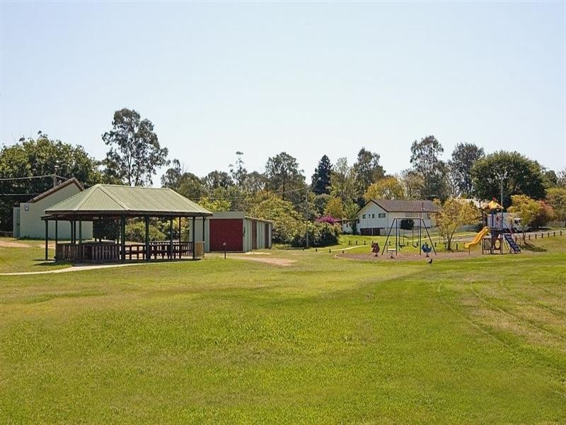 2 Arkins Crescent, Goodna QLD 4300