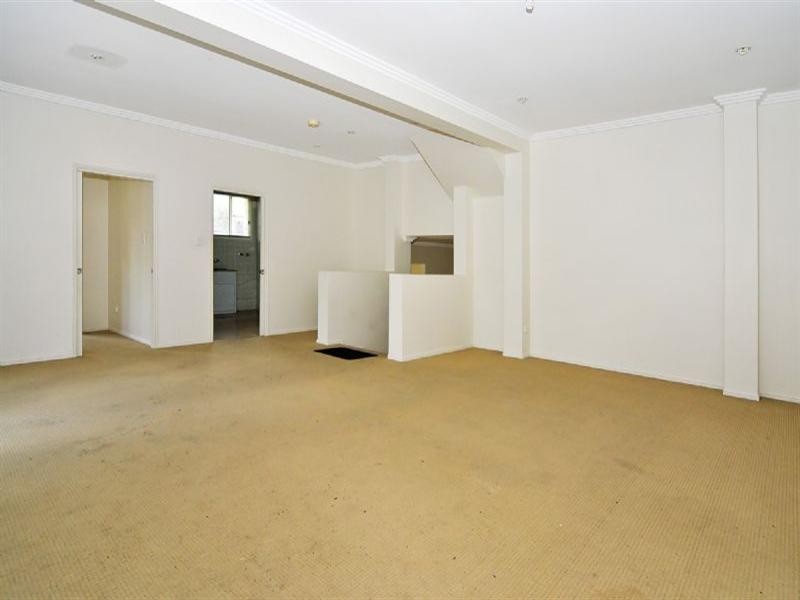 10 Barkala Street, Redbank Plains QLD 4301