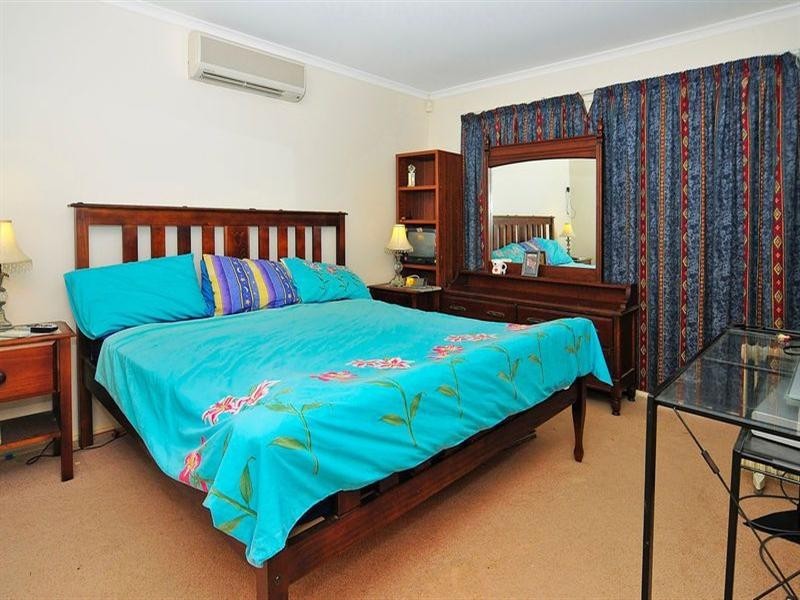 20 Whitmore Crescent, Goodna QLD 4300