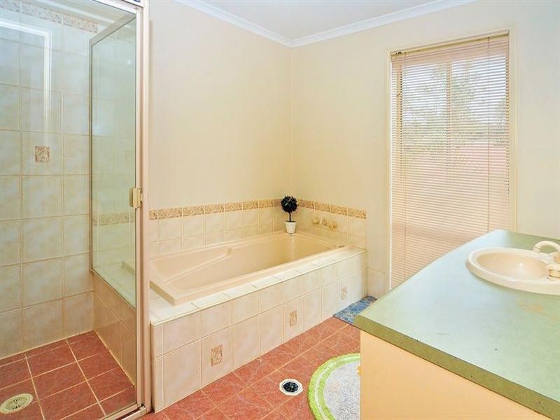 20 Whitmore Crescent, Goodna QLD 4300