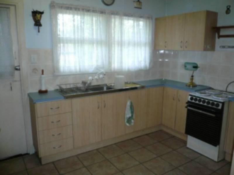 2 Ipswich Street, Riverview QLD 4303