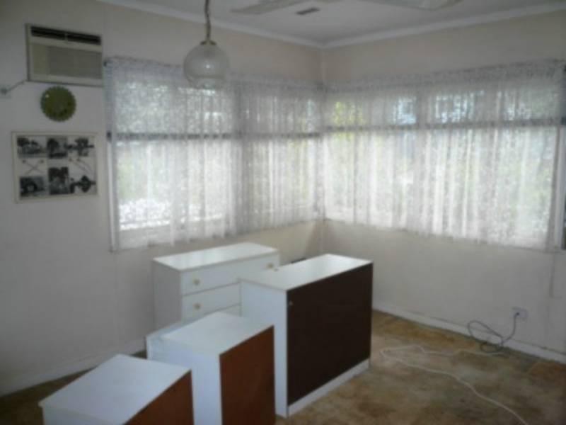 2 Ipswich Street, Riverview QLD 4303