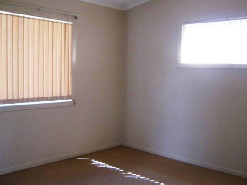 8 Pascoe Street, Gailes QLD 4300