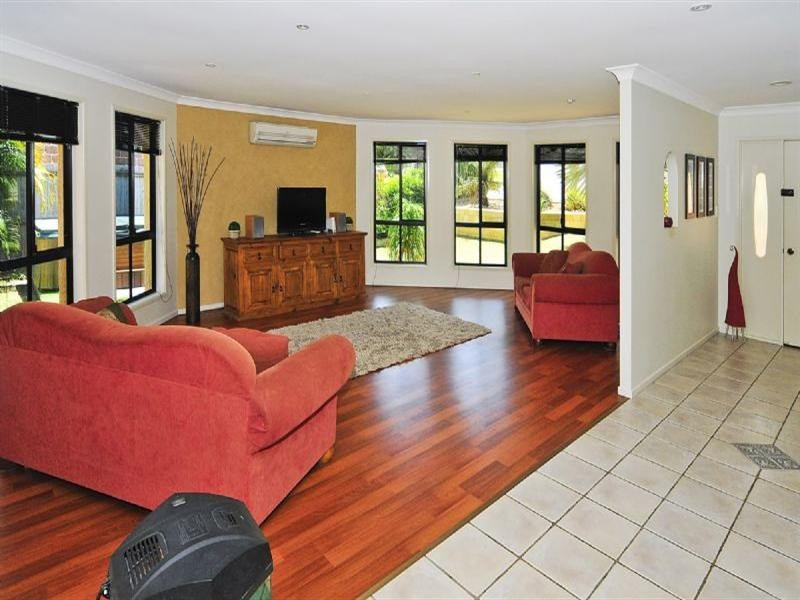 32 Brenda Court, Collingwood Park QLD 4301