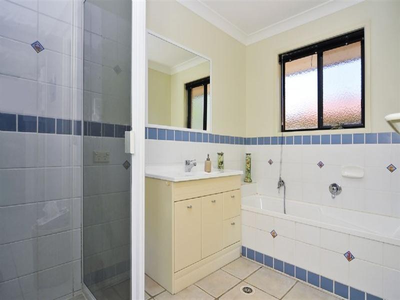 32 Brenda Court, Collingwood Park QLD 4301