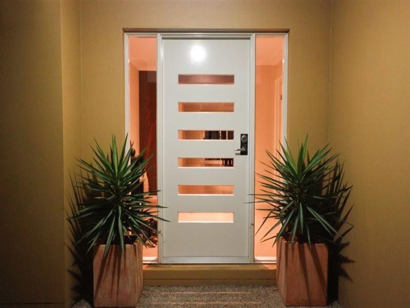 6 Roach Crescent, Redbank Plains QLD 4301