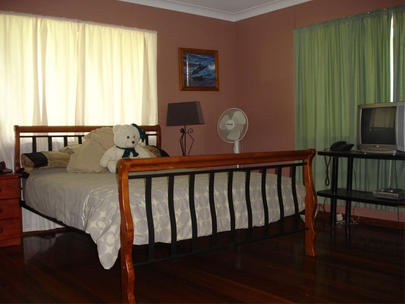 38 Vicki Street, Redbank Plains QLD 4301