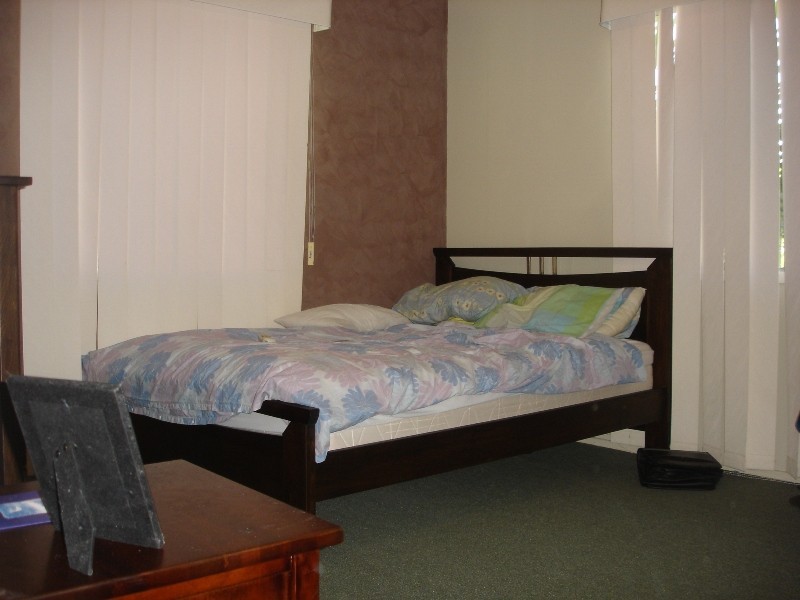 17 Duncan Street, Riverview QLD 4303