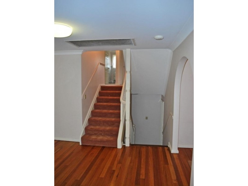 3 Hilton Drive, Camira QLD 4300
