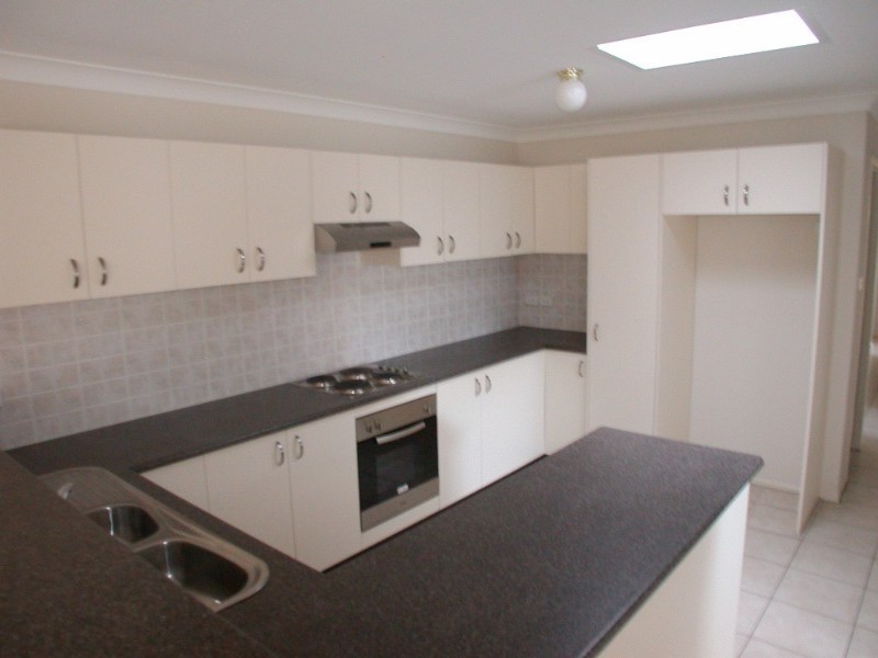 24 Hunter Street, Charmhaven NSW 2263