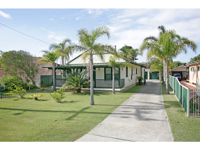 38 Ourringo Street, Budgewoi NSW 2262