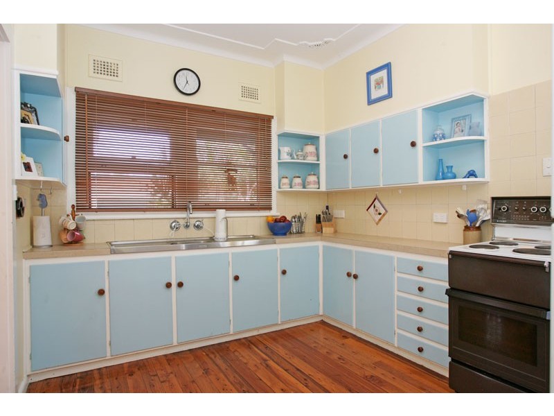 38 Ourringo Street, Budgewoi NSW 2262