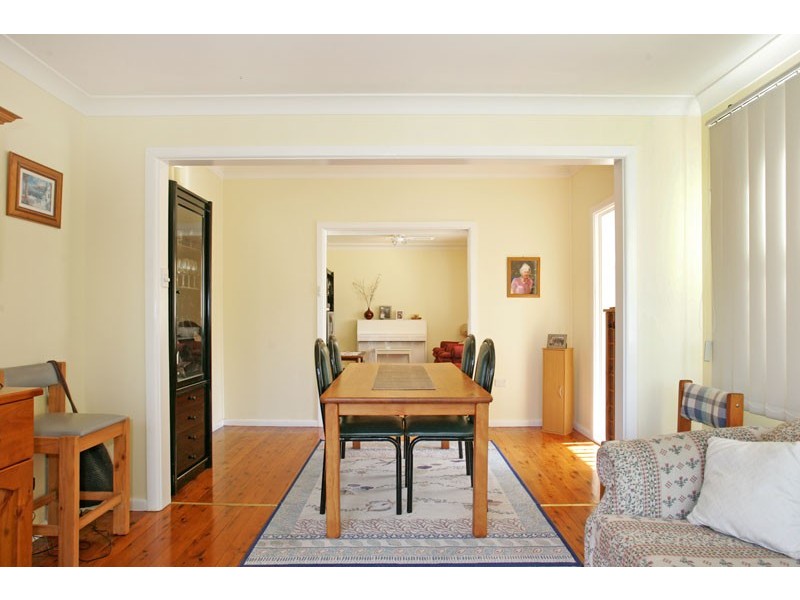 38 Ourringo Street, Budgewoi NSW 2262