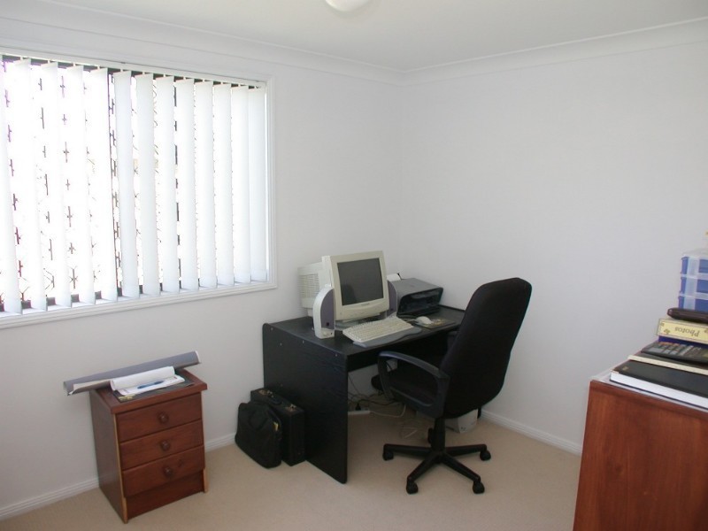 2 Twin Lakes Drive, Lake Haven NSW 2263