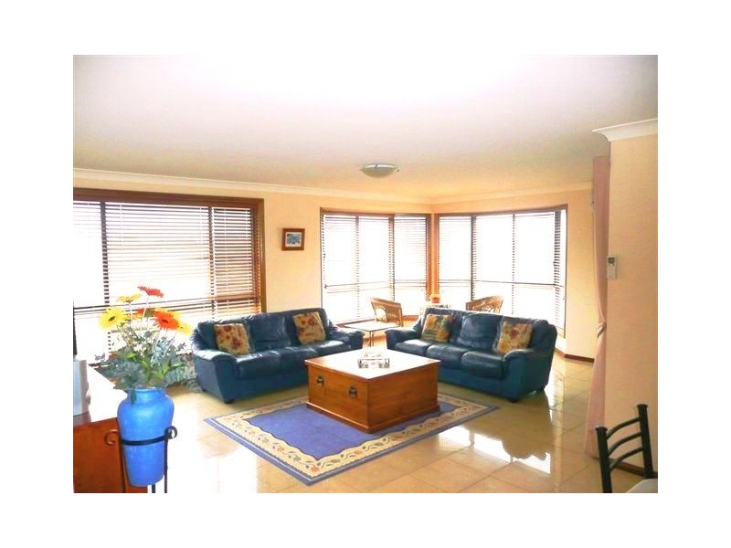 22 Foxtail Crescent, Woongarrah NSW 2259