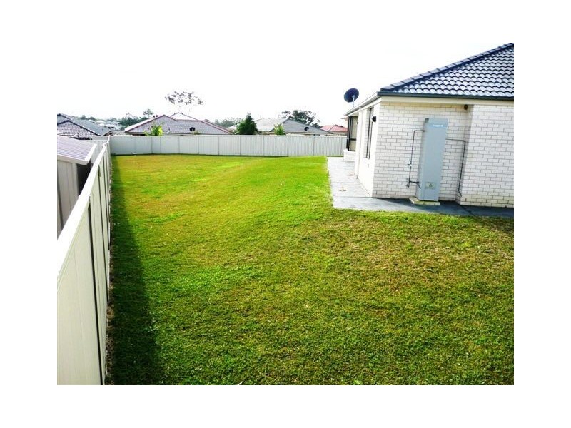 22 Foxtail Crescent, Woongarrah NSW 2259