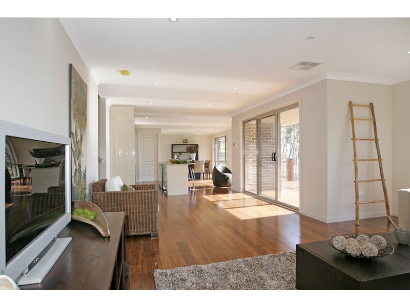1 Karalee Road, Wadalba NSW 2259