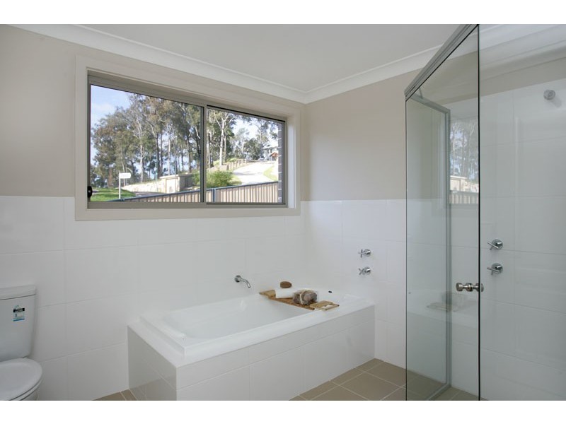 1 Karalee Road, Wadalba NSW 2259