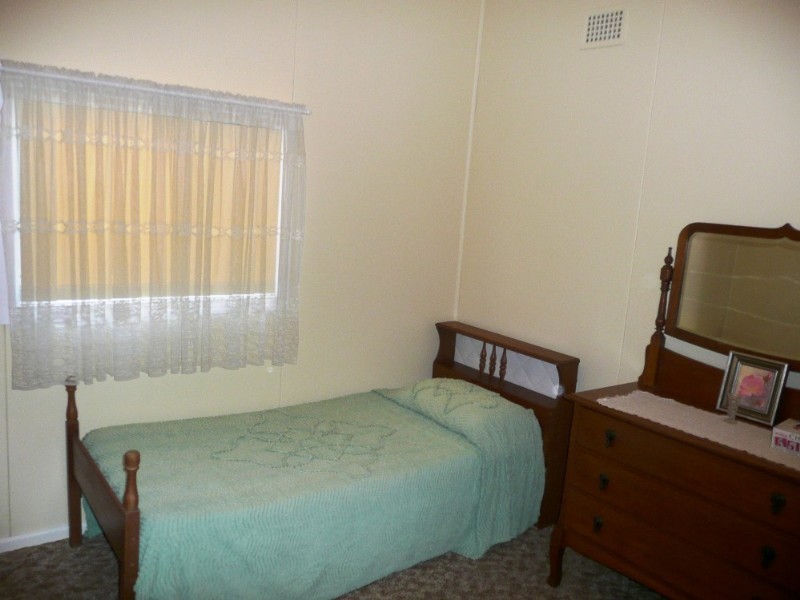 49 Vena Avenue, Gorokan NSW 2263