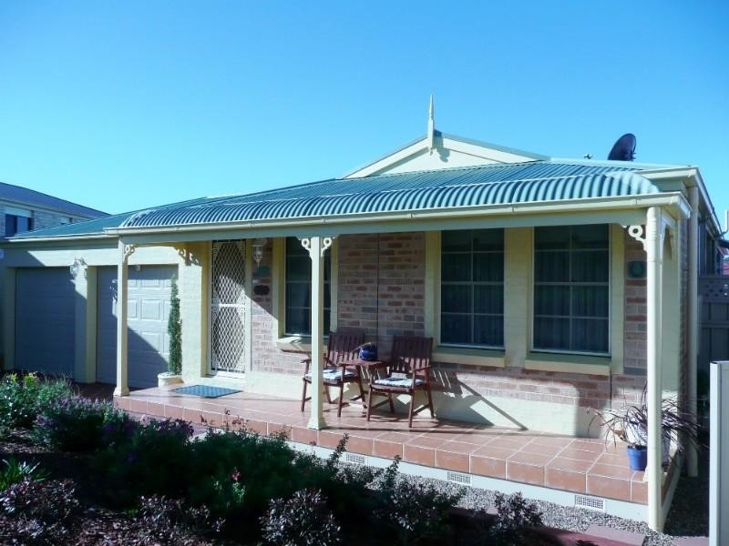 2 Pulaski Court, Lake Munmorah NSW 2259