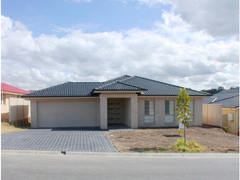 13 Greenhaven Circuit, Woongarrah NSW 2259