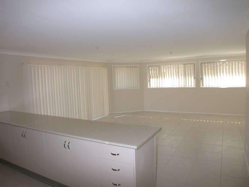 13 Greenhaven Circuit, Woongarrah NSW 2259