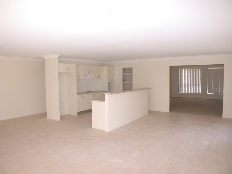 13A Greenhaven Circuit, Woongarrah NSW 2259