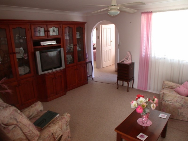 4 Hillsdale Close, Gorokan NSW 2263