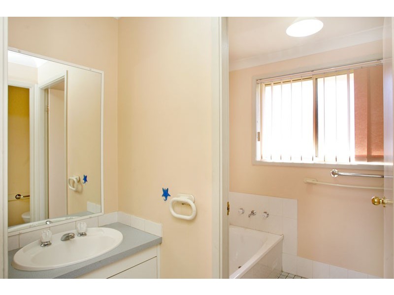 1/20 Bensley Close, Lake Haven NSW 2263