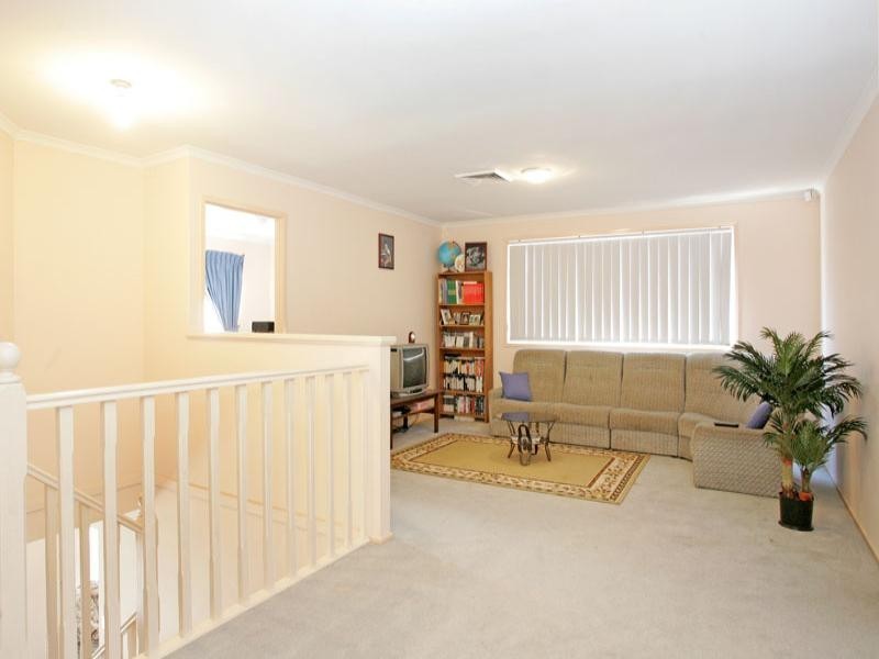 9 Chester Close, Kanwal NSW 2259